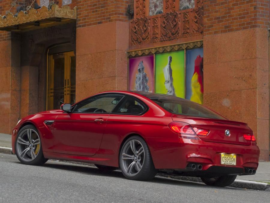  BMW M6 Coupe 2012 года  (US) (фото 15 из 36)